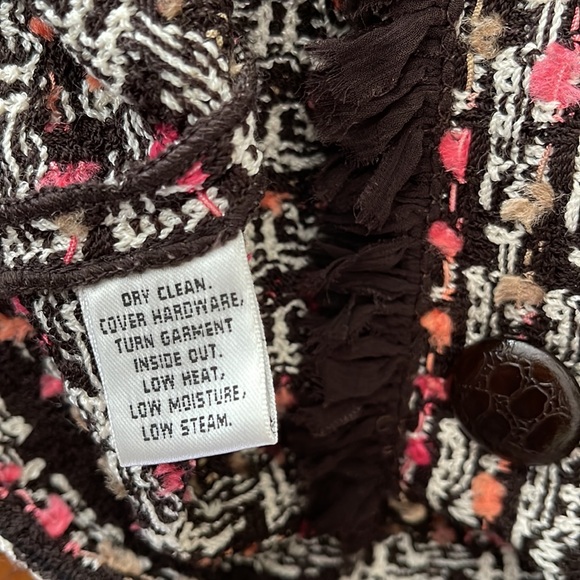 St John blazer, size 8, beautiful frills and buttons - Picture 5 of 5